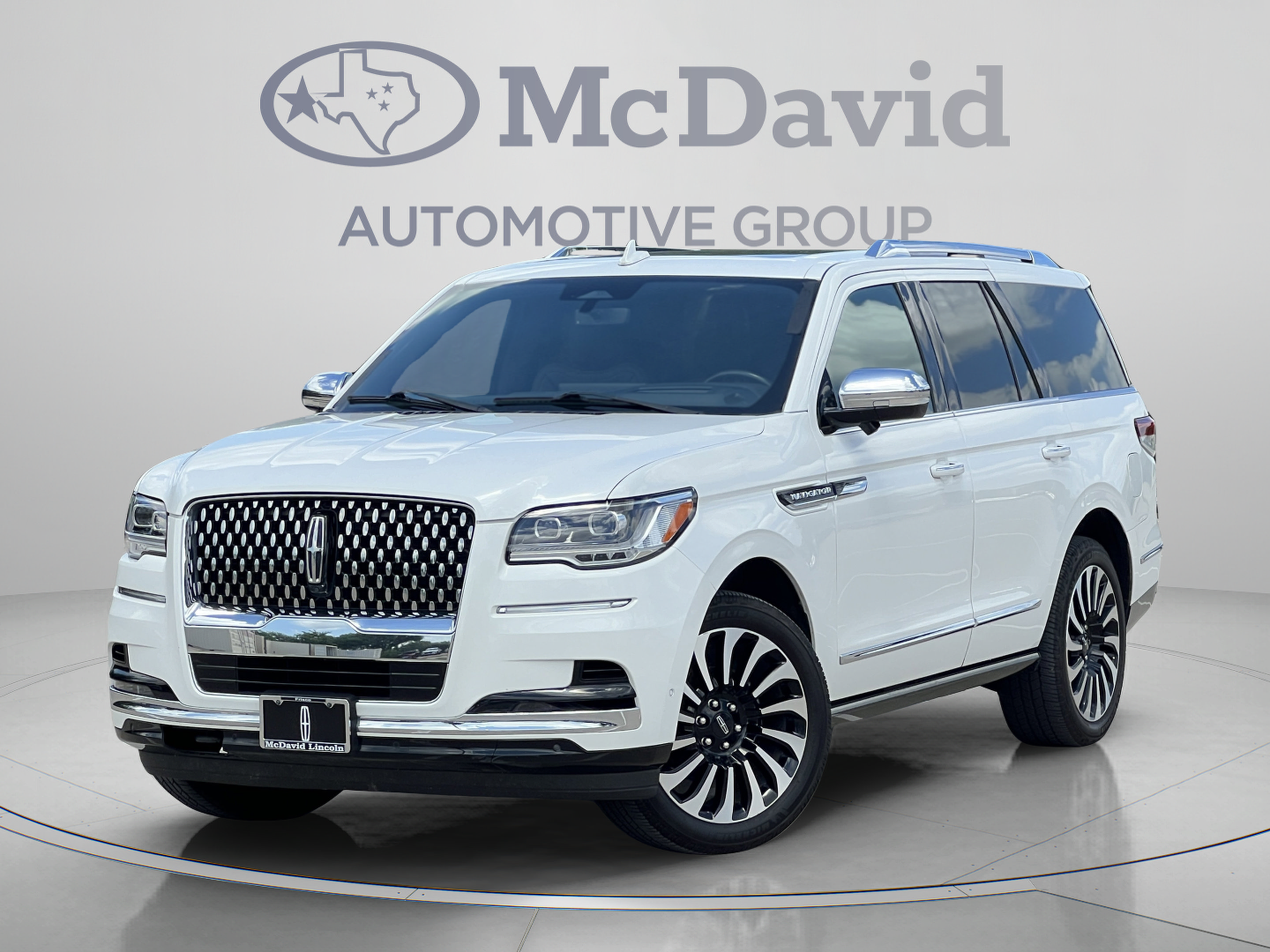 Used 2023 Lincoln Navigator Black Label AWD/4WD image 8