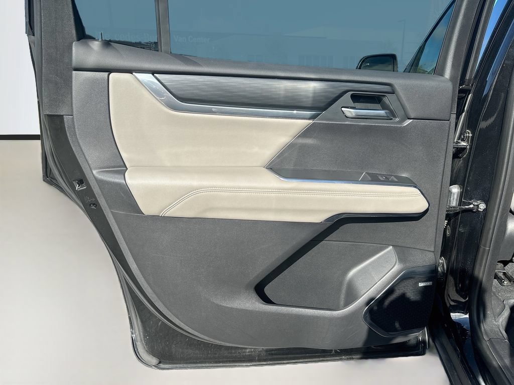 Used 2025 GMC Acadia Elevation w/ LPO, Floor Liner Package FWD image 15