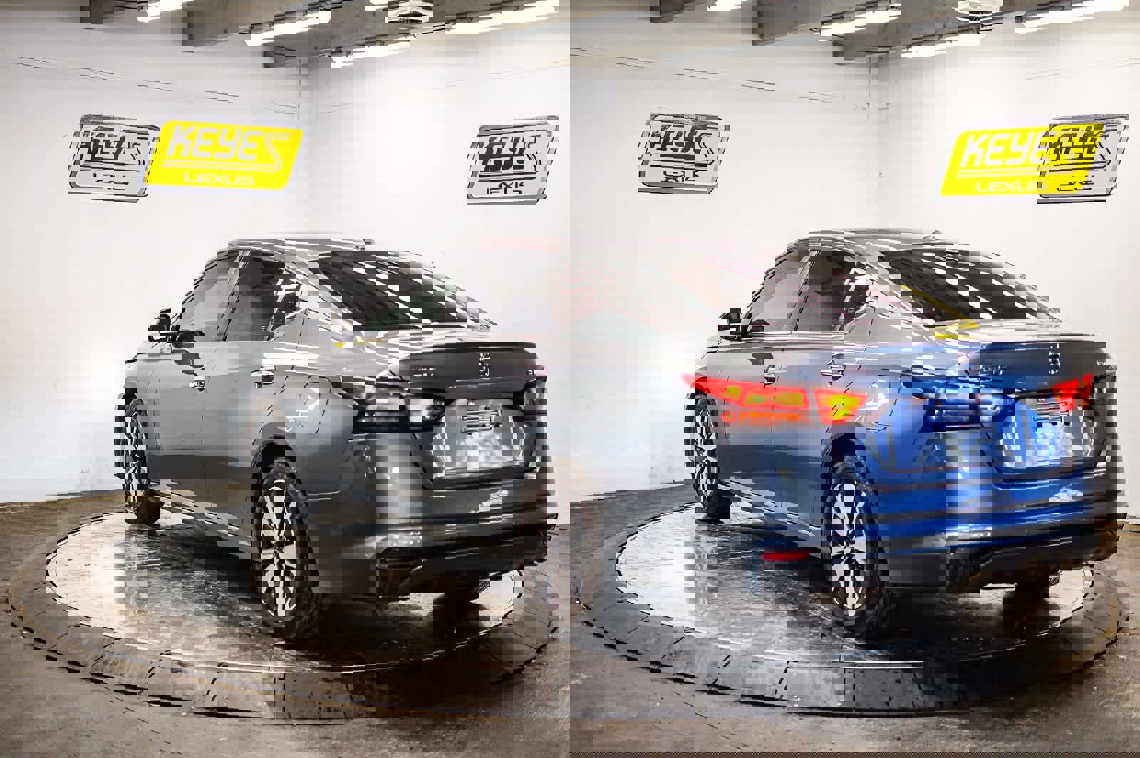 Used 2022 Nissan Altima 2.5 SV image 2