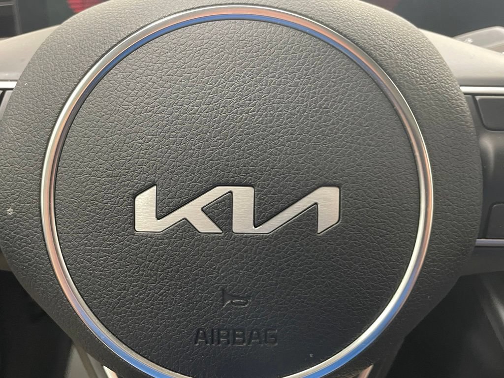 Used 2025 Kia K5 LXS FWD image 31