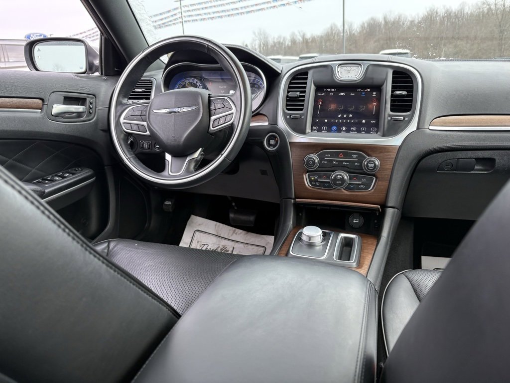 Used 2019 Chrysler 300 C w/ Sun, Sound & Nav Package image 32