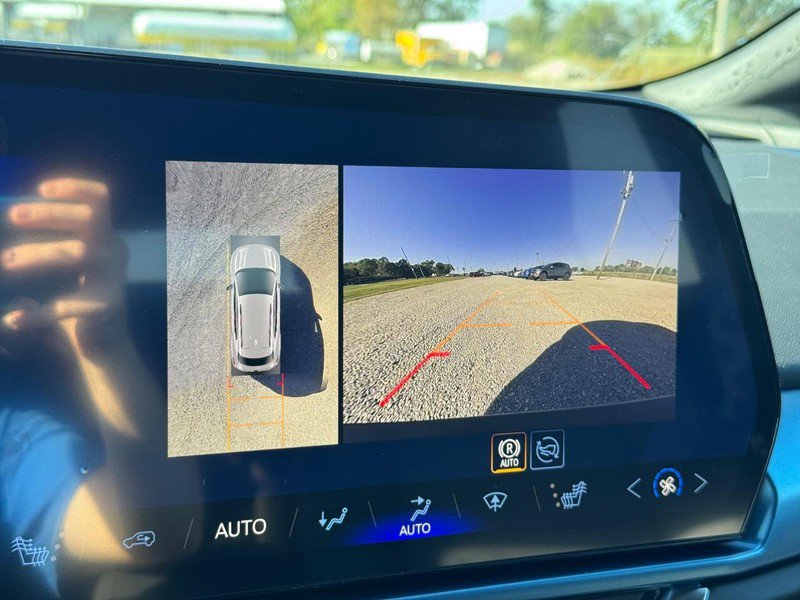 New 2026 Chevrolet Equinox EV LT FWD image 15