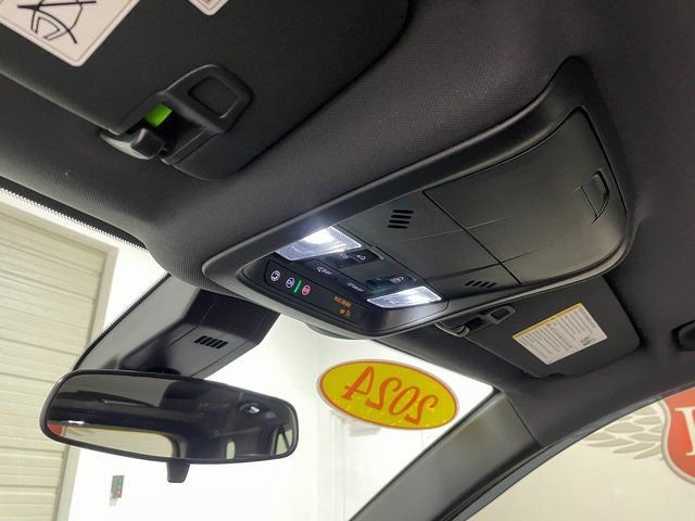 Used 2024 Chevrolet Equinox RS w/ RS Leather Package image 18