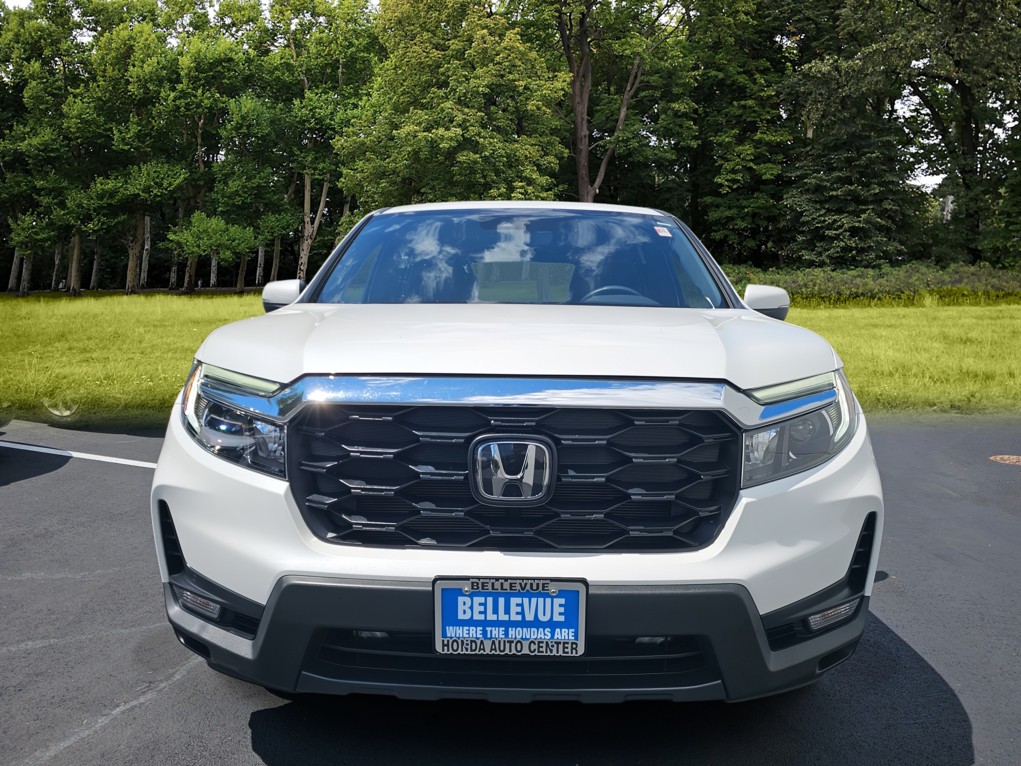 Used 2023 Honda Passport EX-L image 2
