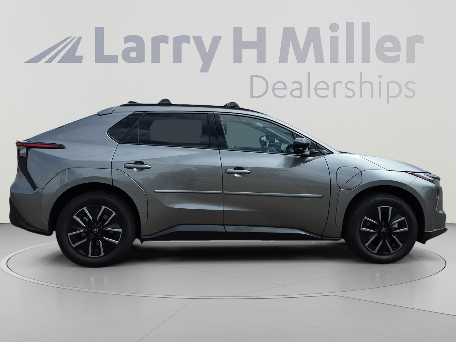 Used 2026 Toyota bZ AWD/4WD image 6
