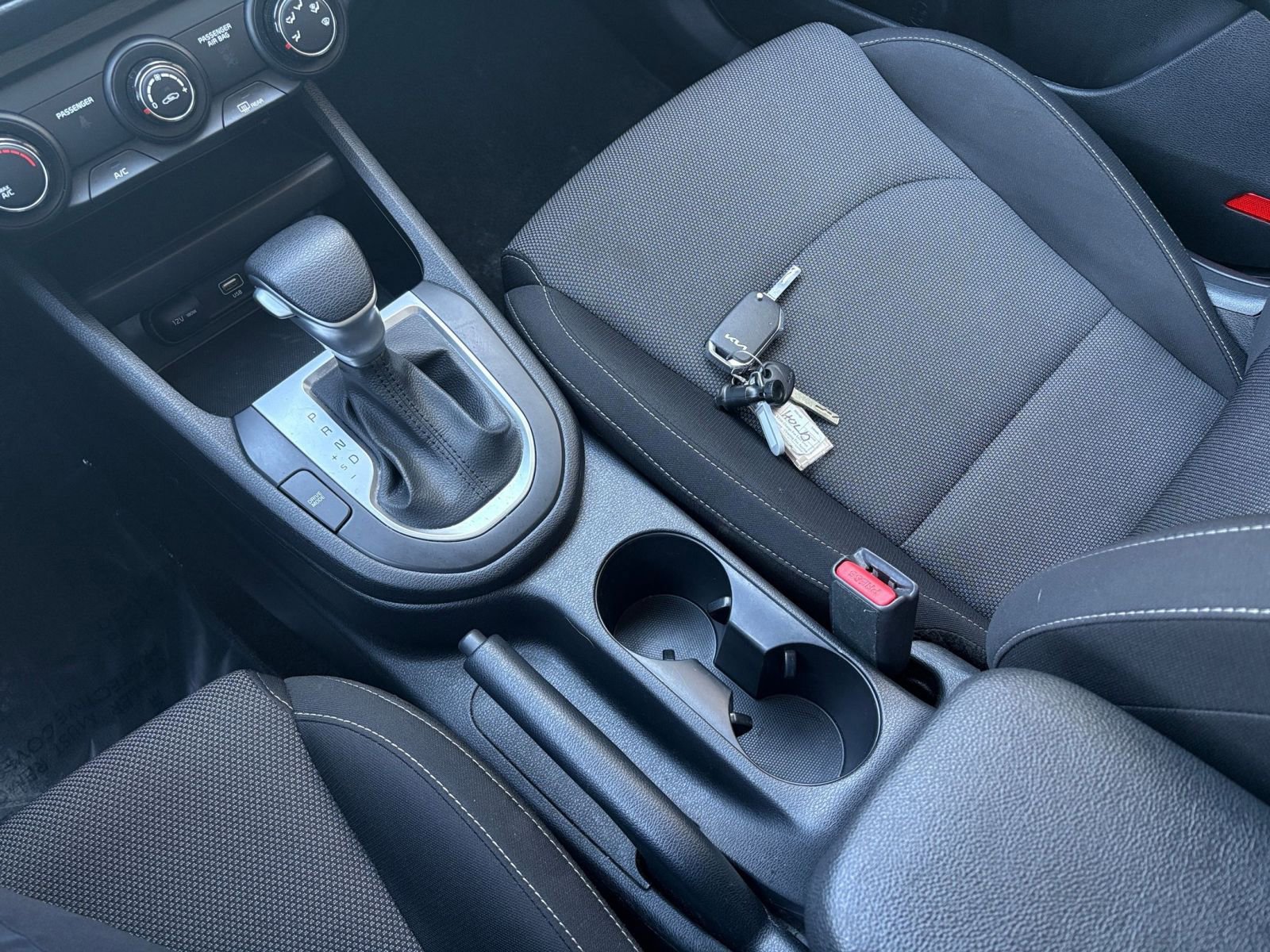 Used 2024 Kia Forte LXS image 39