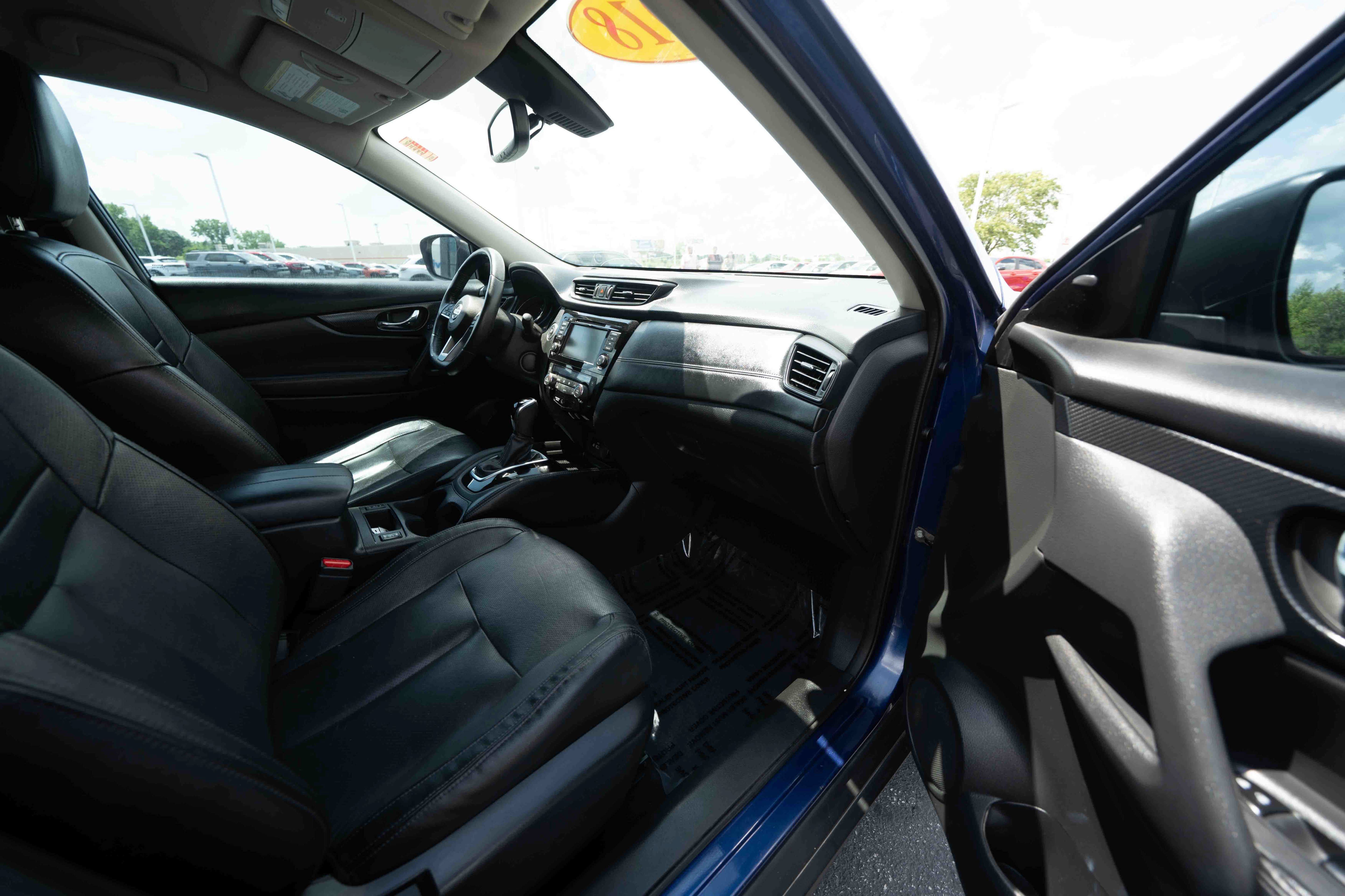 Used 2018 Nissan Rogue SL AWD/4WD image 26