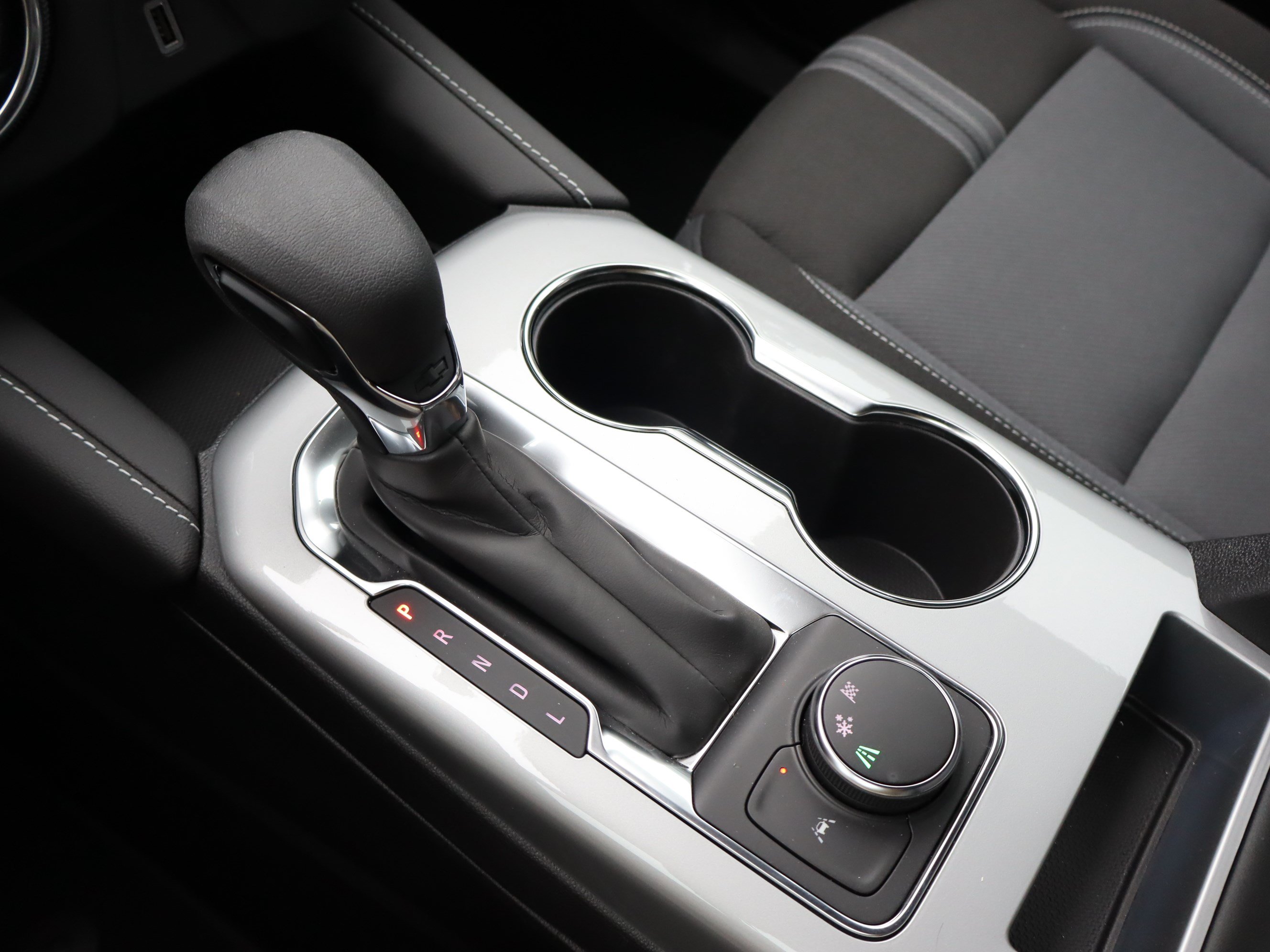 Used 2025 Chevrolet Blazer LT FWD image 28