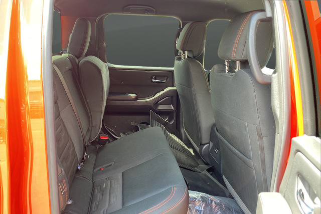 Certified 2025 Nissan Frontier PRO-4X AWD/4WD image 25