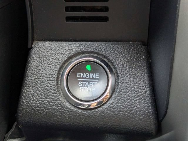 Used 2019 Ford F150 Lariat w/ Equipment Group 502A Luxury AWD/4WD image 32