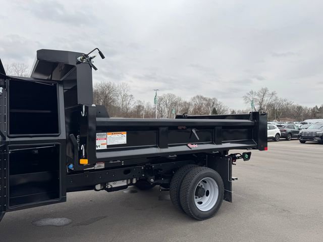 New 2026 Ford F550 4x4 Regular Cab Super Duty image 9