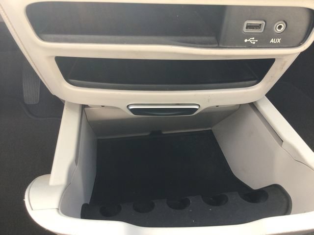 Used 2017 Chrysler Pacifica Touring-L FWD image 35