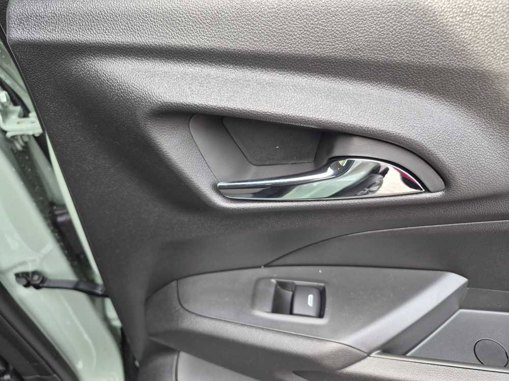New 2026 Chevrolet Trax ACTIV w/ Driver Confidence Package FWD image 35