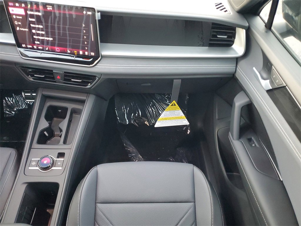 New 2026 Volkswagen Tiguan SE R-Line image 15