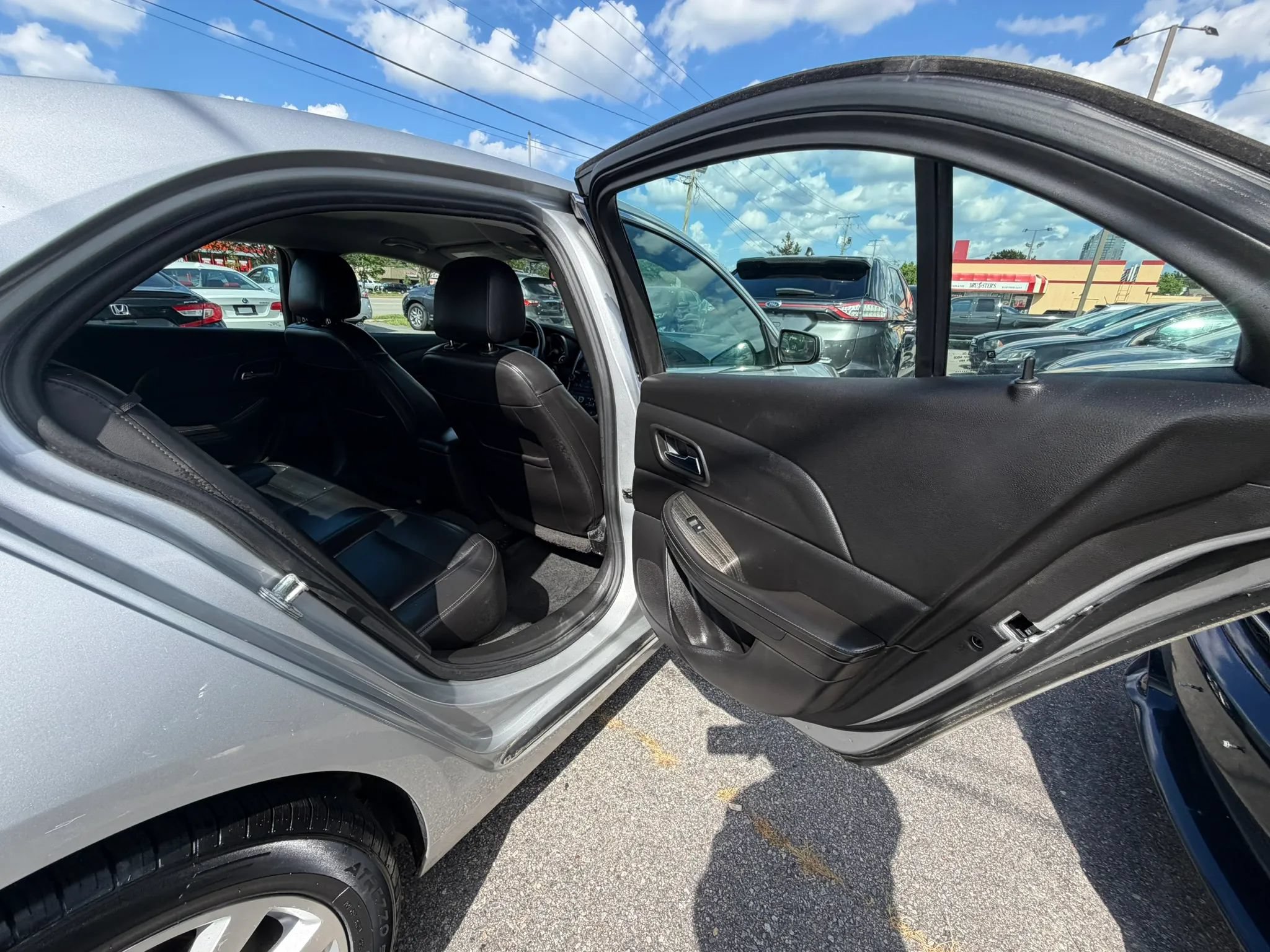 Used 2016 Chevrolet Malibu LTZ FWD image 15
