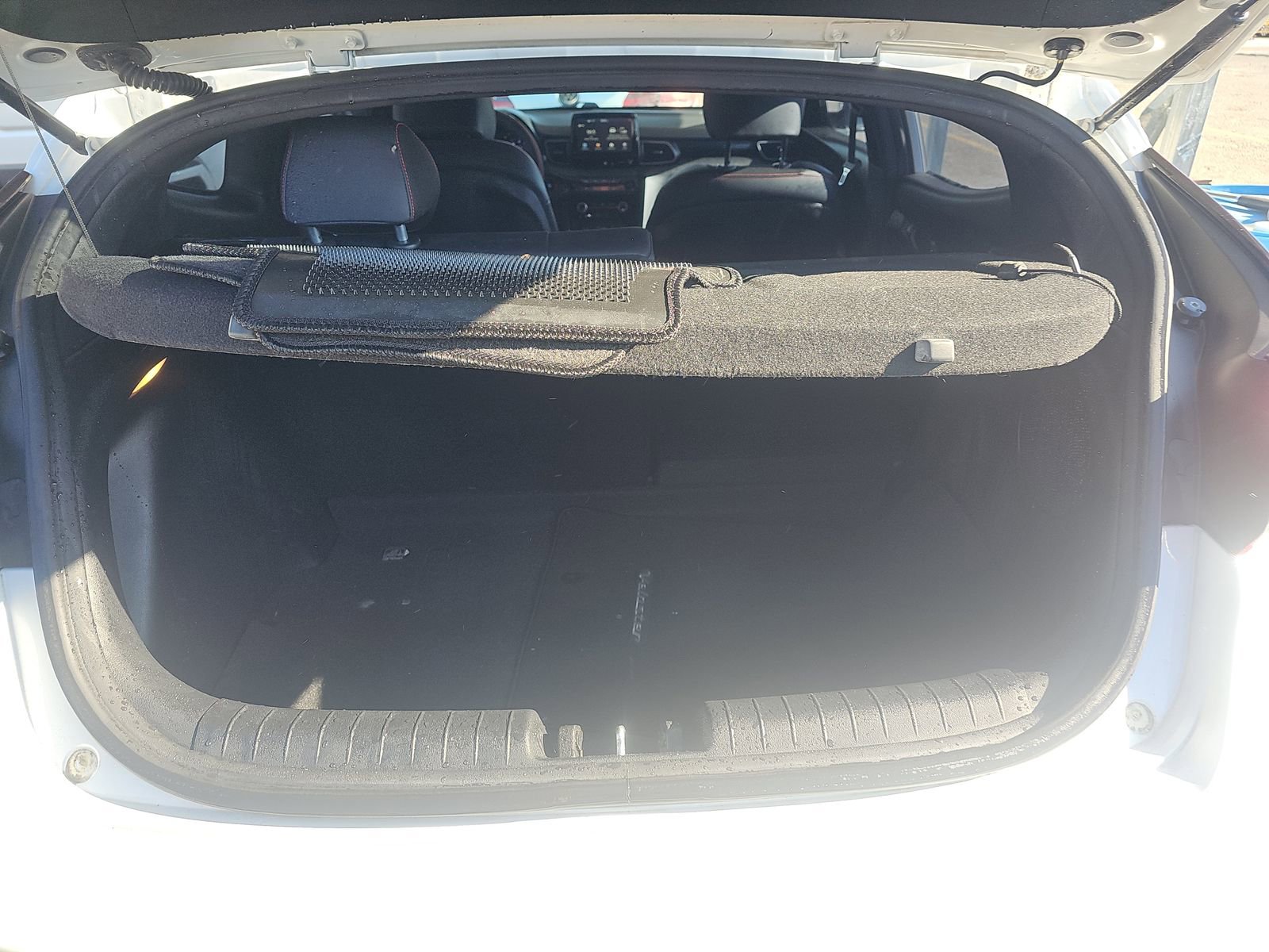 Used 2020 Hyundai Veloster 2.0 Premium FWD image 11