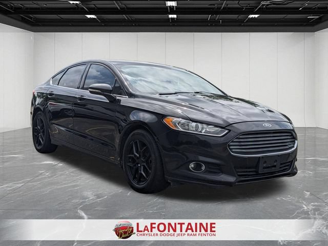 Used 2015 Ford Fusion SE w/ Equipment Group 201A FWD image 7