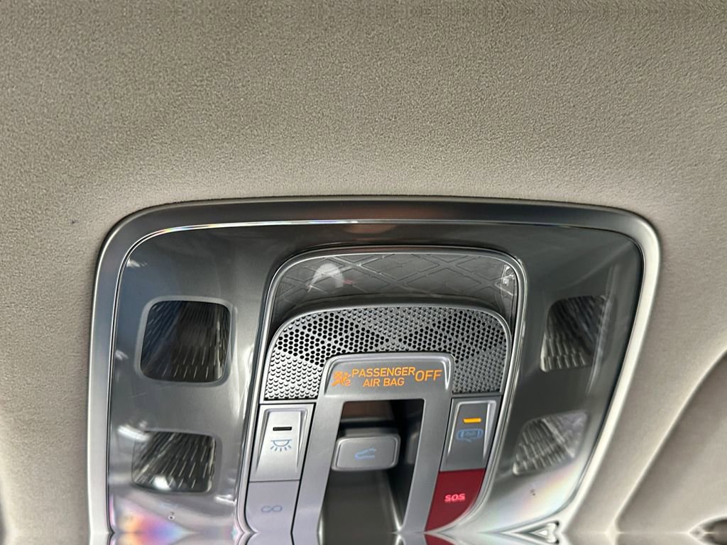 Used 2025 Genesis GV80 3.5T Prestige image 24