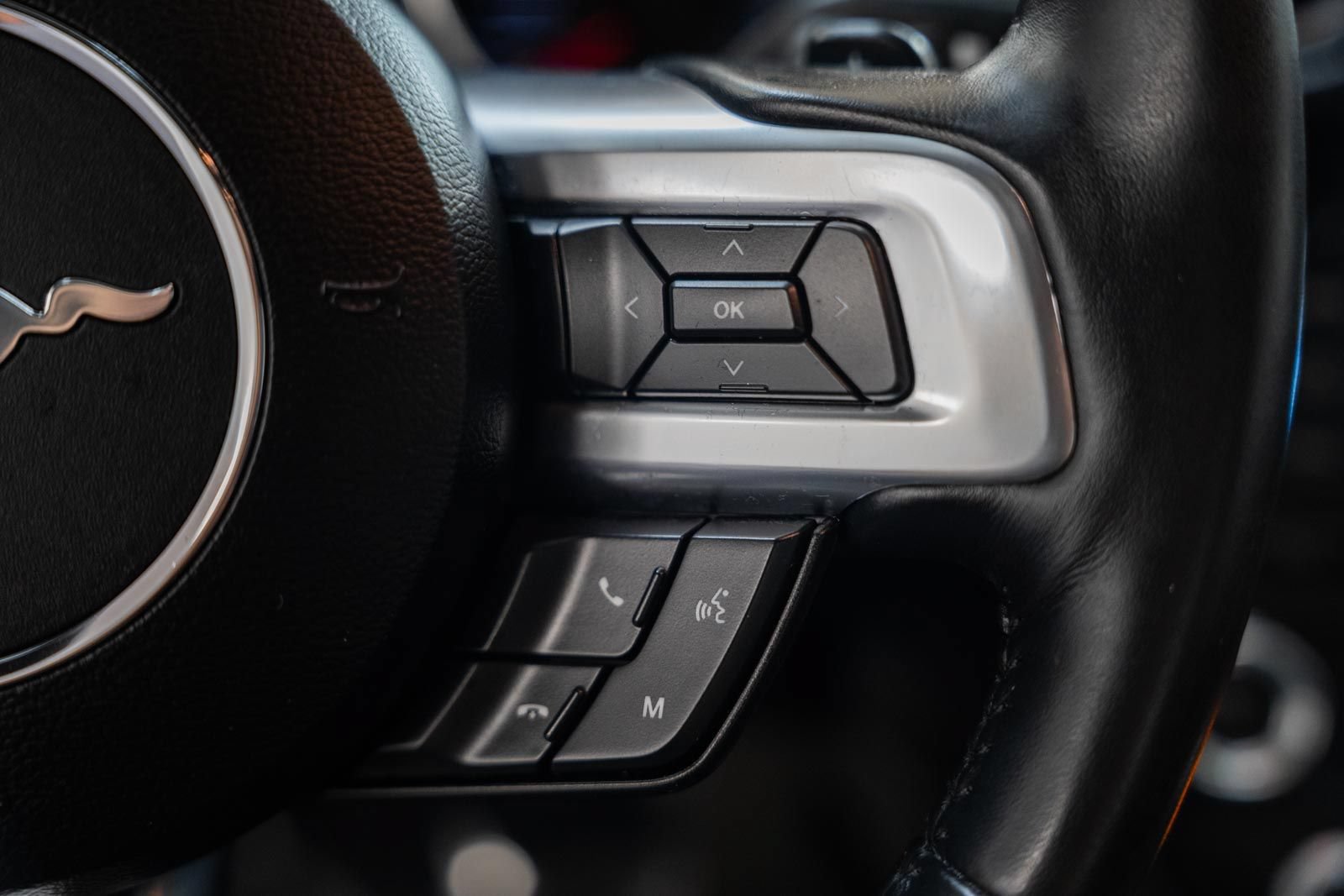 Used 2018 Ford Mustang Coupe RWD image 20