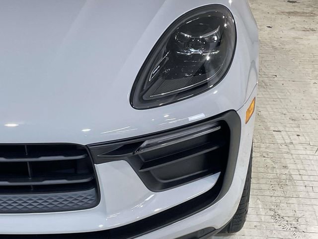 New 2026 Porsche Macan image 4
