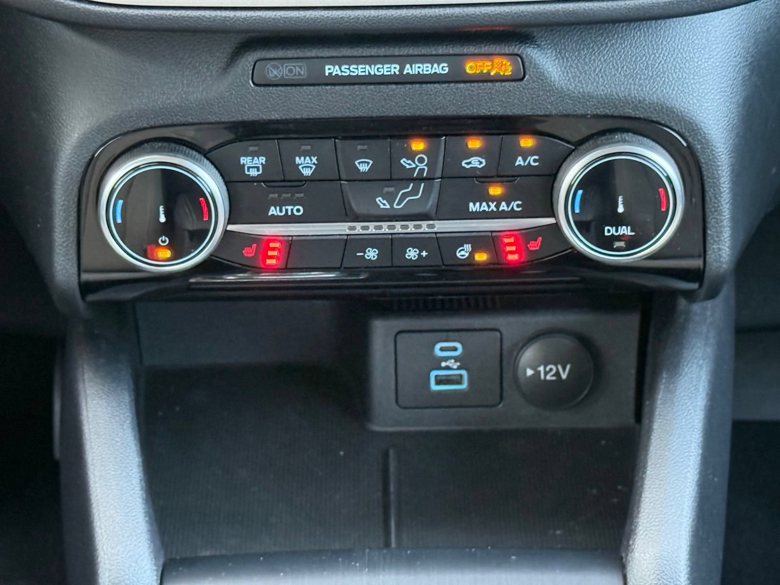 Used 2022 Ford Escape SE w/ Convenience Package FWD image 21