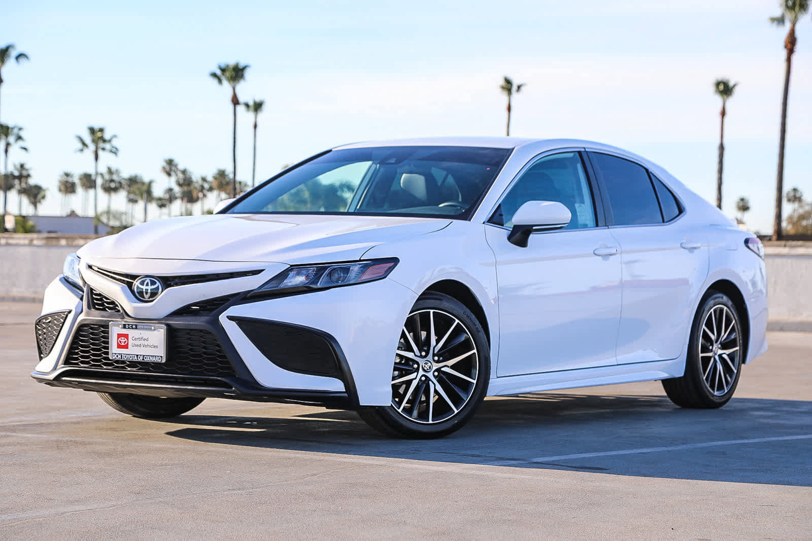 Certified 2024 Toyota Camry SE image 1