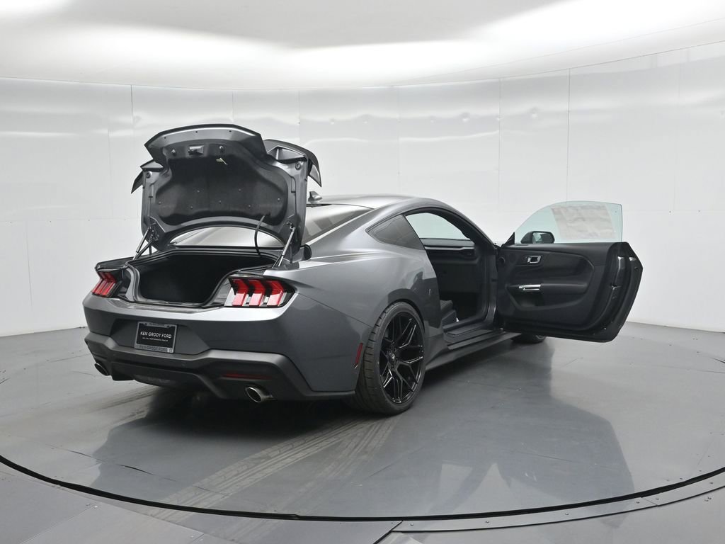 New 2026 Ford Mustang GT image 5