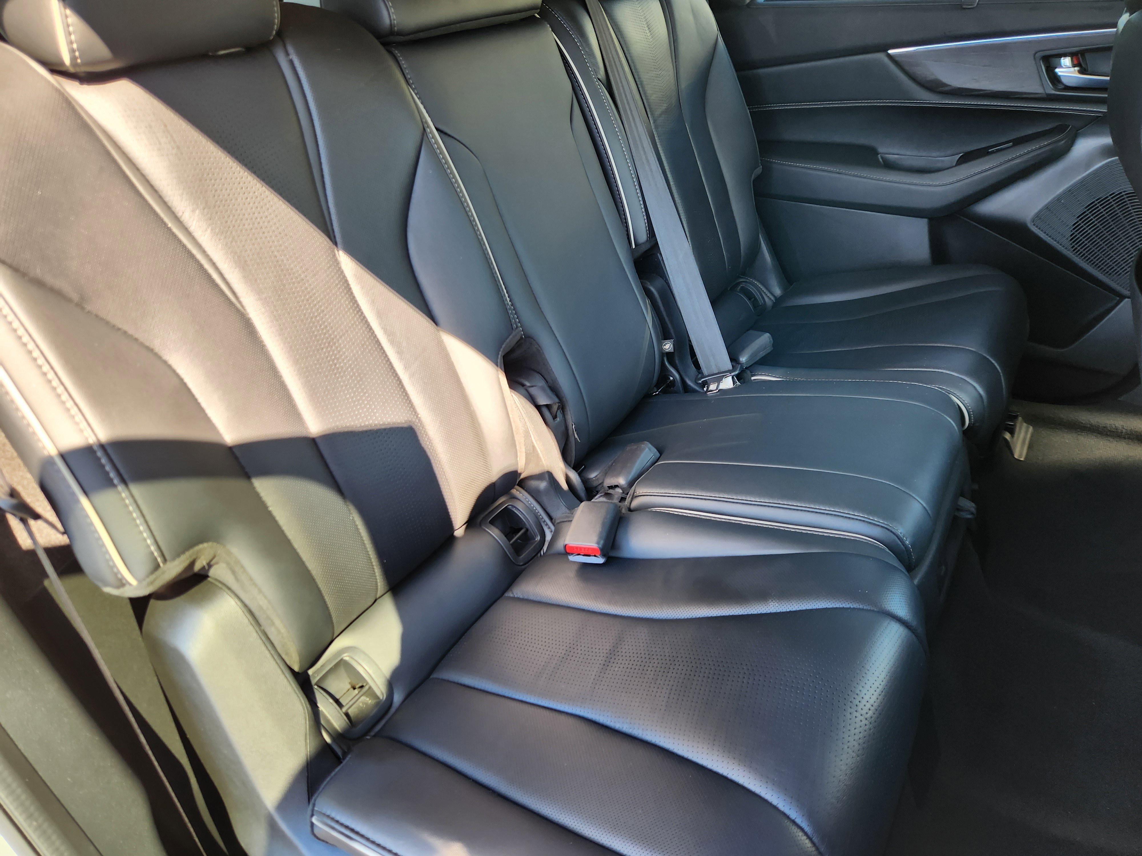 Used 2023 Acura MDX SH-AWD w/ Advance Package image 18