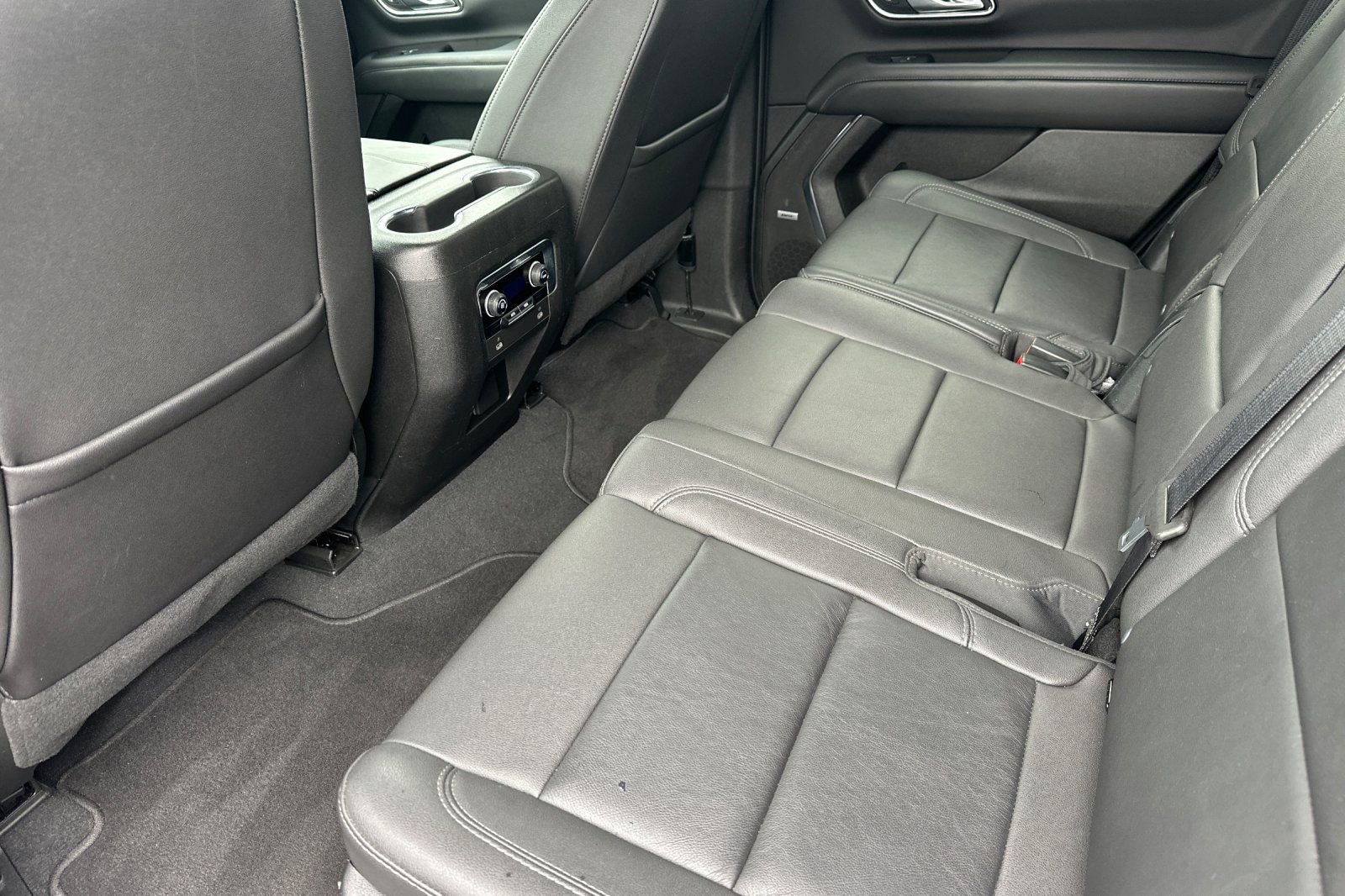 Used 2023 Chevrolet Tahoe LT AWD/4WD image 12