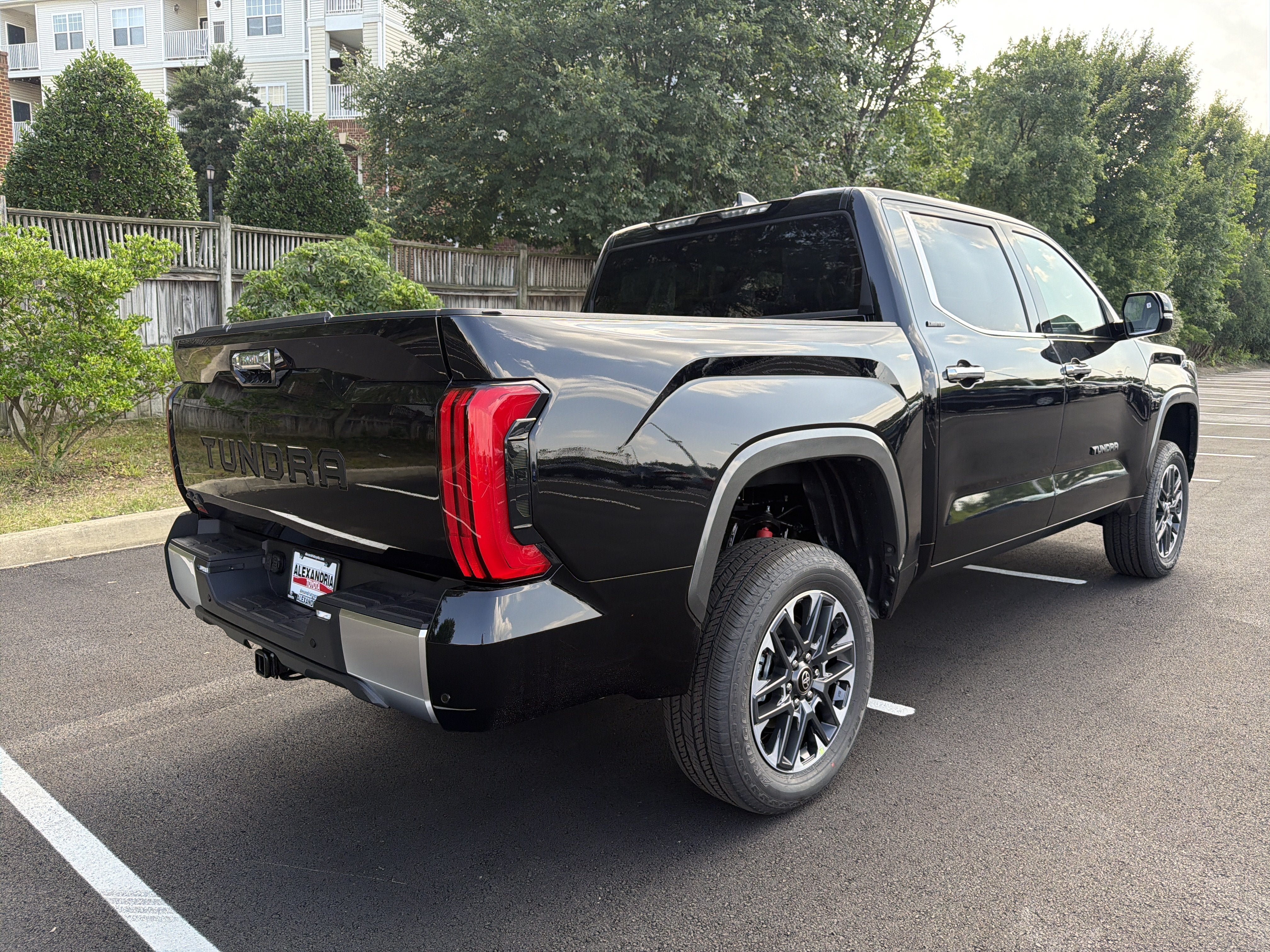 New 2026 Toyota Tundra Limited AWD/4WD image 5