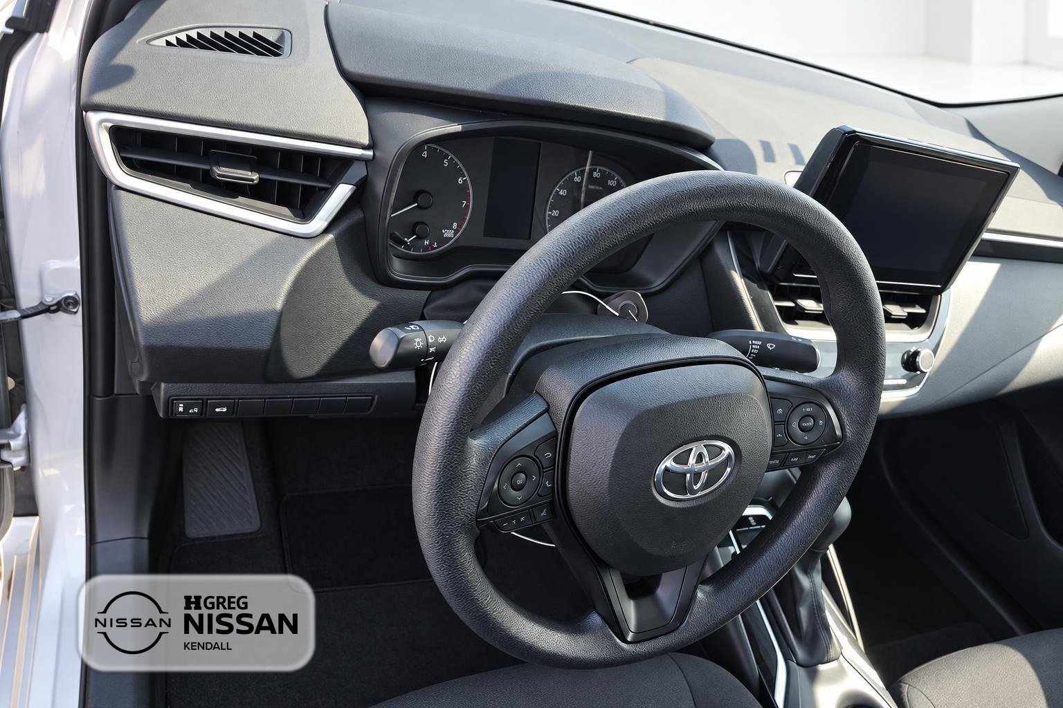 Used 2023 Toyota Corolla LE FWD image 10