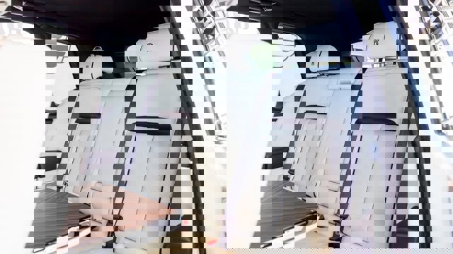 Used 2019 Rolls-Royce Cullinan image 35