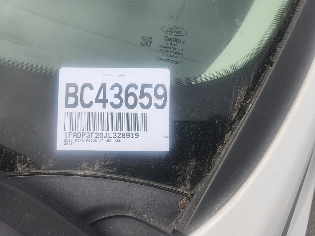 Used 2018 Ford Focus SE FWD image 5