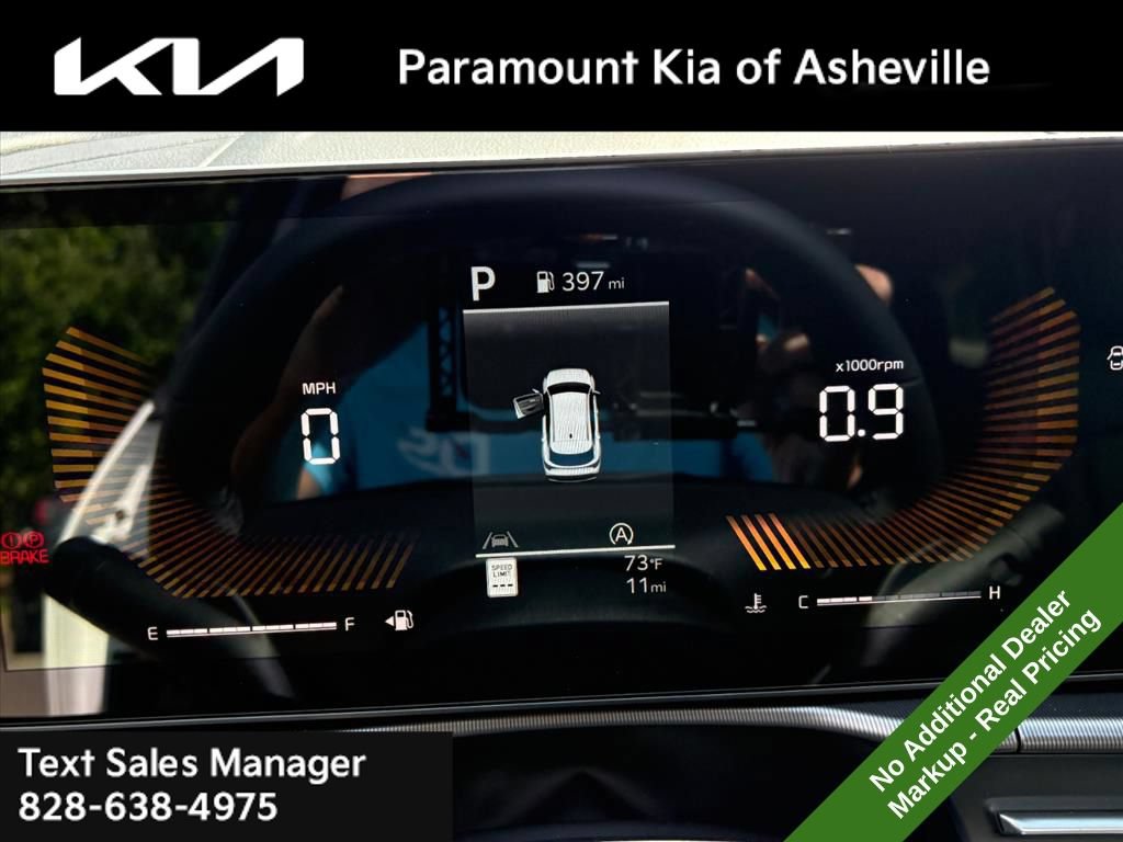 New 2026 Kia Sportage EX FWD image 8
