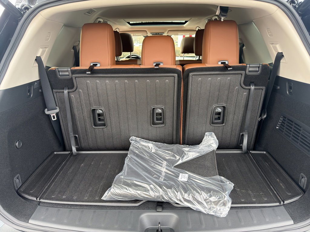 New 2026 Nissan Pathfinder Platinum image 35