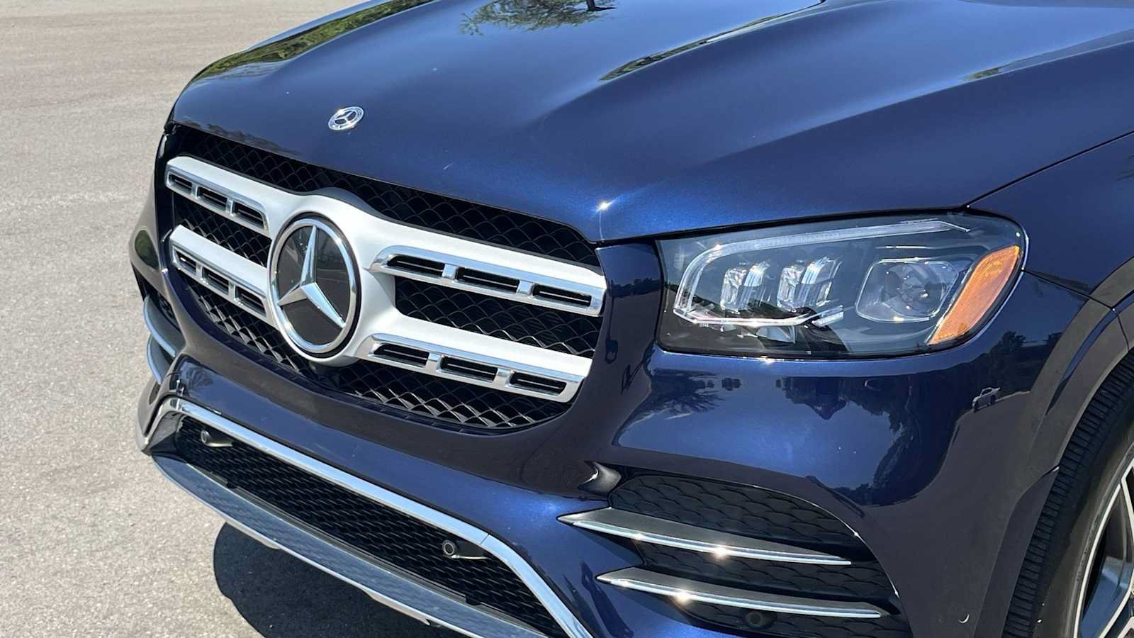 Used 2022 Mercedes-Benz GLS 450 4MATIC image 21