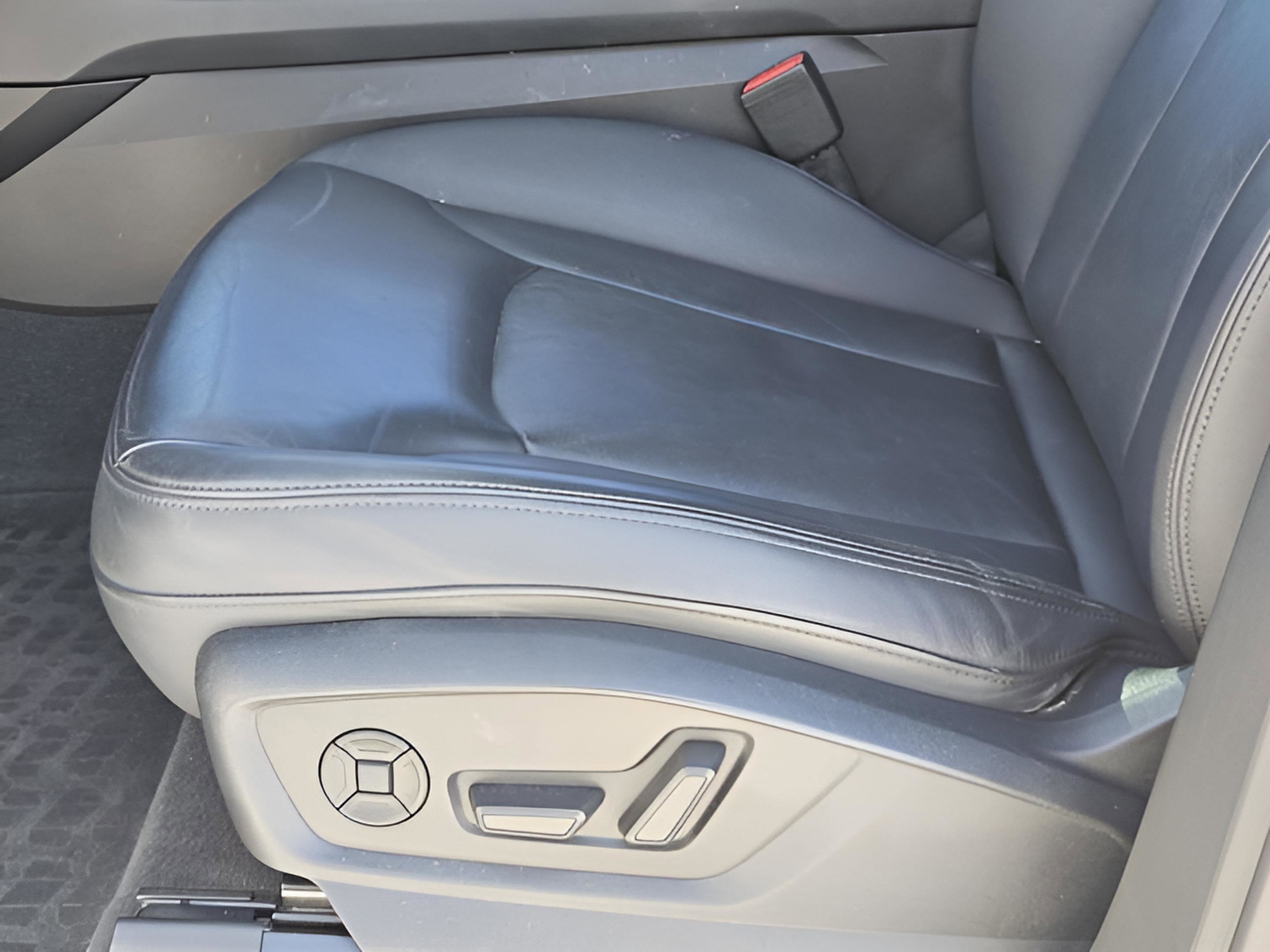 Used 2022 Audi Q7 2.0T Premium w/ Convenience Package image 22