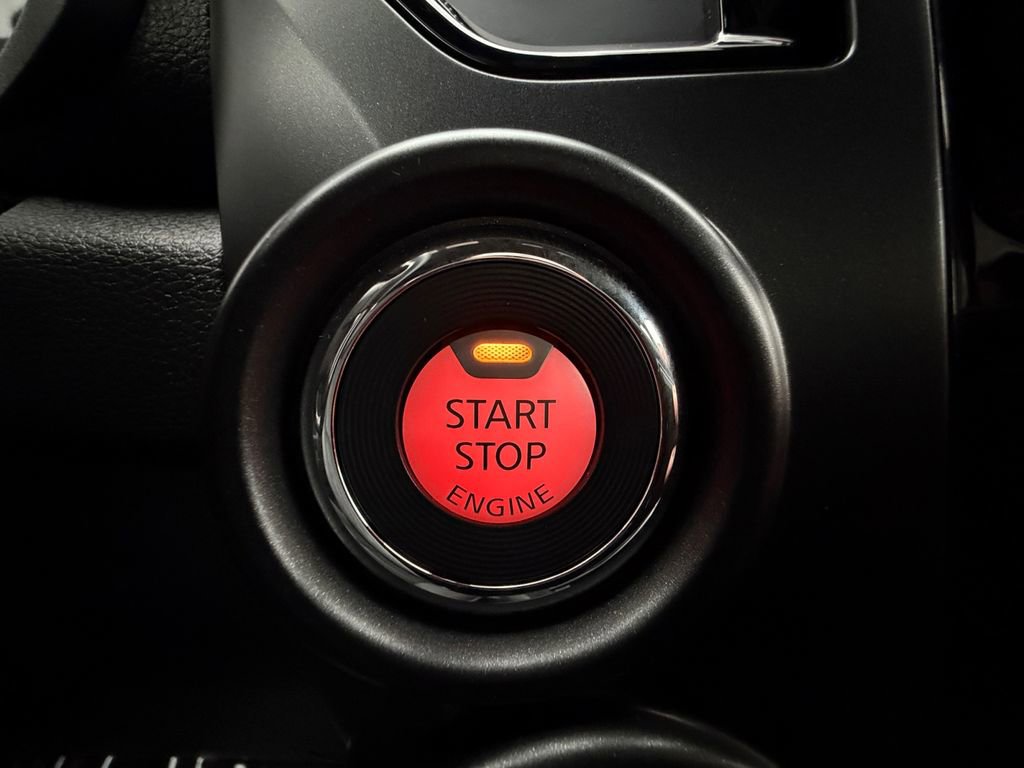 Used 2024 Nissan Titan PRO-4X w/ Pro-4x Utility Package image 24