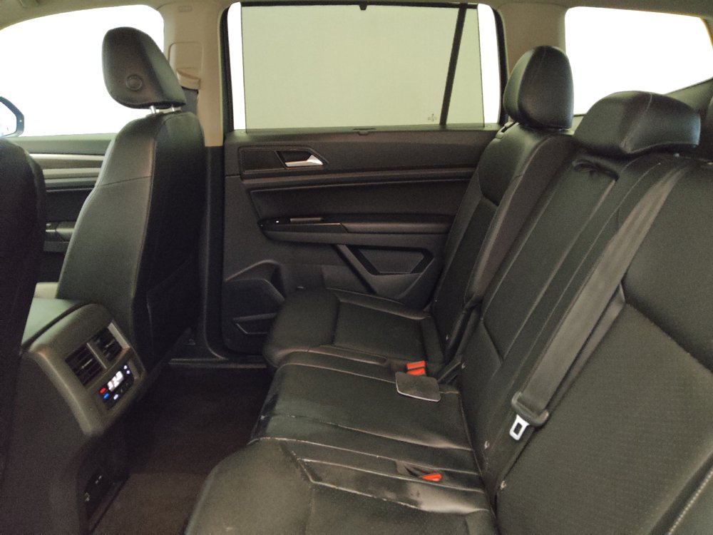Used 2020 Volkswagen Atlas SE w/ Panoramic Sunroof Package FWD image 18