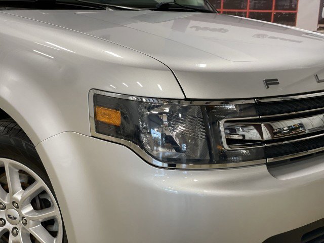 Used 2019 Ford Flex SE image 11