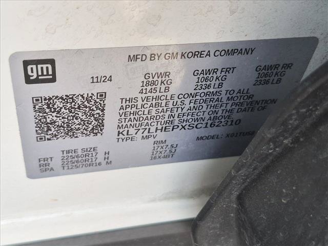 Used 2025 Chevrolet Trax LT FWD image 24