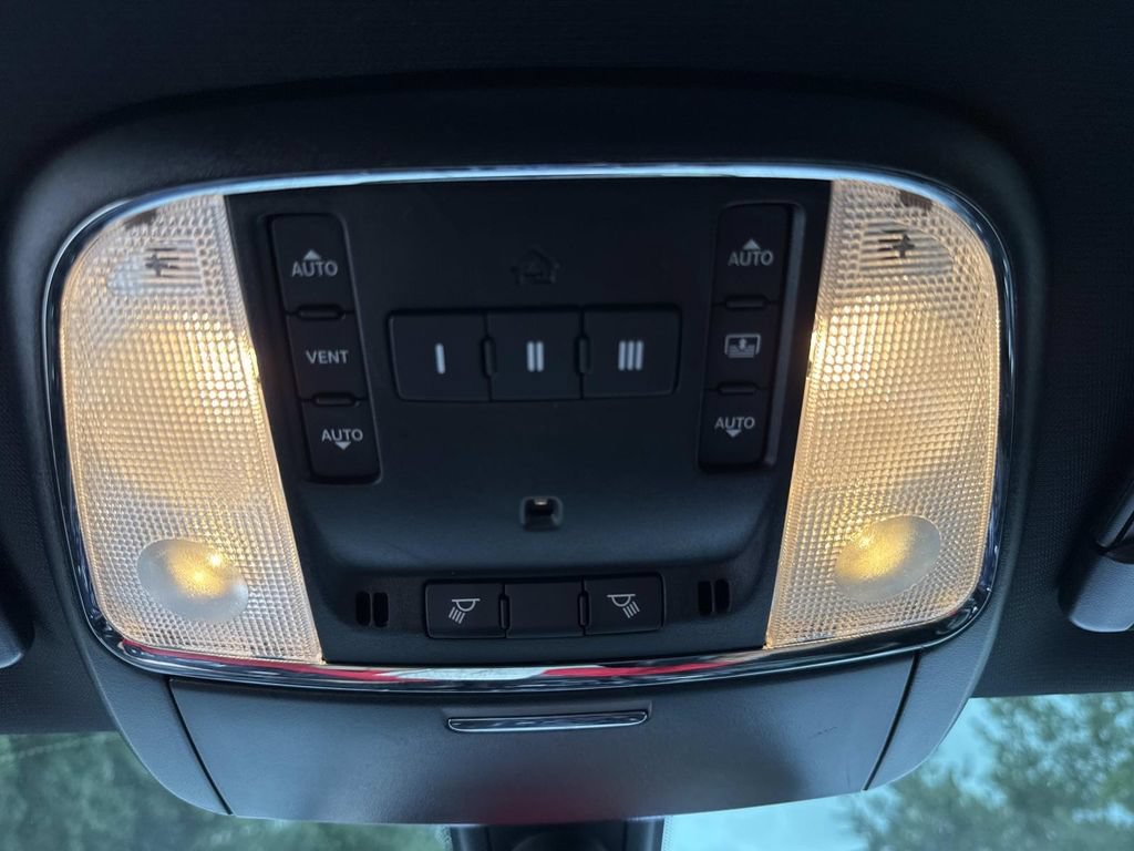 Used 2023 Chrysler 300 S RWD image 42