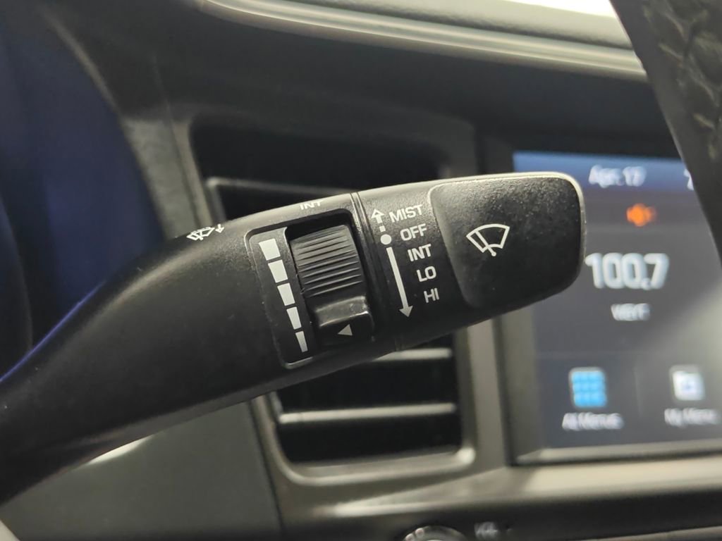 Used 2020 Hyundai Elantra Value Edition image 37