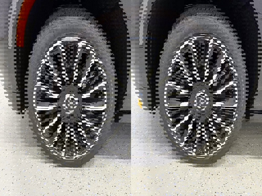 New 2026 Chevrolet Suburban High Country image 8