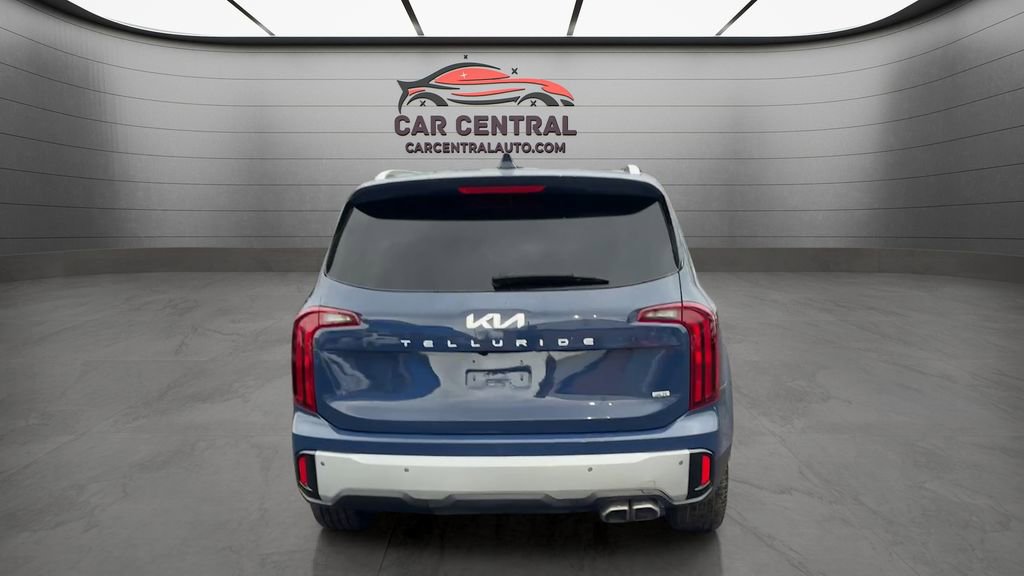 Used 2025 Kia Telluride S image 4