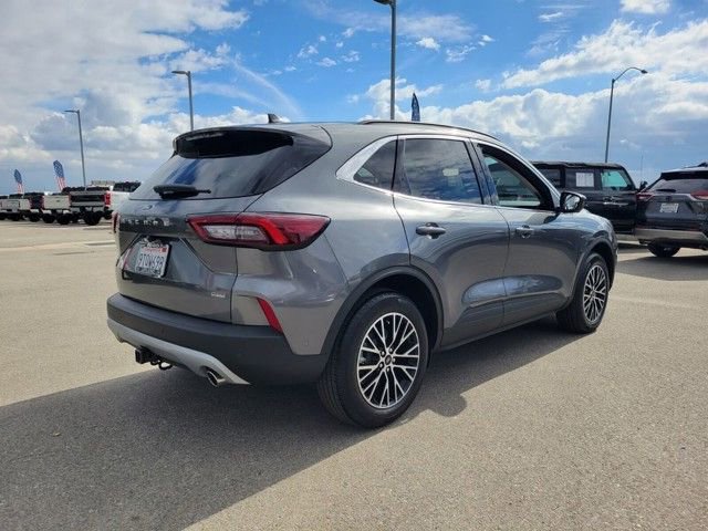 Used 2024 Ford Escape SE w/ PHEV Premium Package image 6