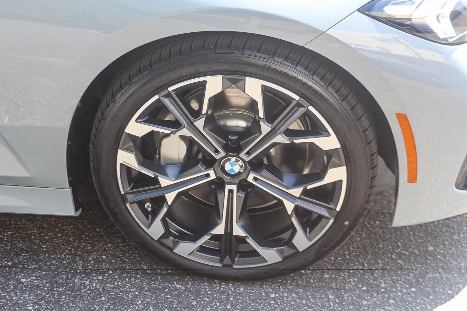 New 2026 BMW 330i Sedan w/ M Sport Package RWD image 9