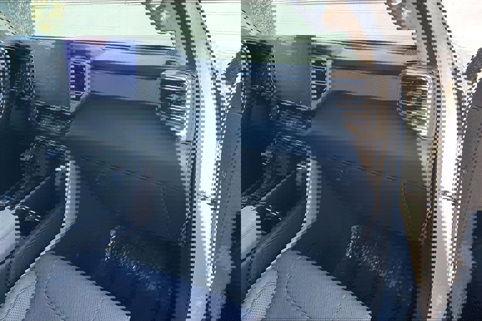 Used 2022 Toyota Tundra Limited image 21