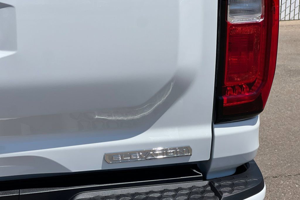 New 2025 GMC Canyon Elevation w/ Technology Package image 21