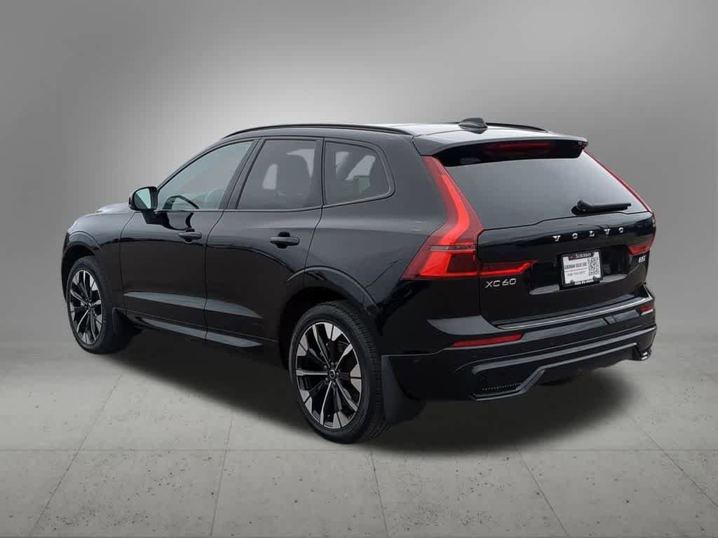 Used 2026 Volvo XC60 B5 Plus w/ Protection Package Premier image 4